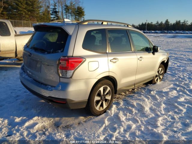 Photo 3 VIN: JF2SJAGC1JH463460 - SUBARU FORESTER 