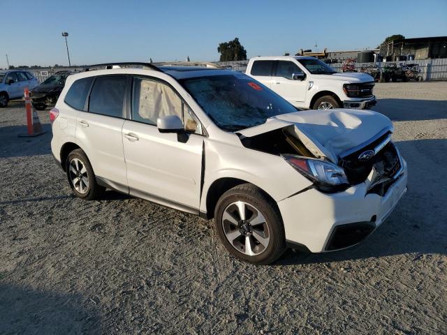 Photo 3 VIN: JF2SJAGC2HH563772 - SUBARU FORESTER 