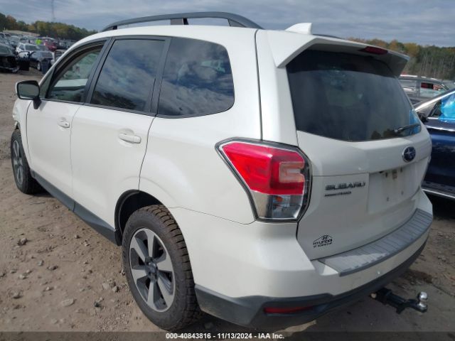 Photo 2 VIN: JF2SJAGC2JH457960 - SUBARU FORESTER 