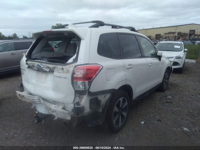 Photo 3 VIN: JF2SJAGC3JH469907 - SUBARU FORESTER 