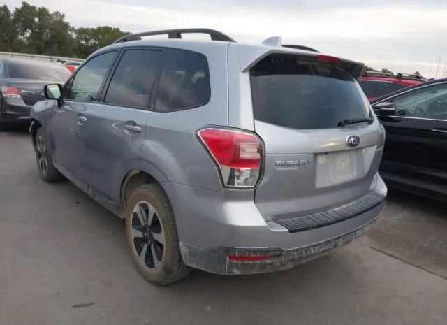 Photo 2 VIN: JF2SJAGC3JH526123 - SUBARU FORESTER 