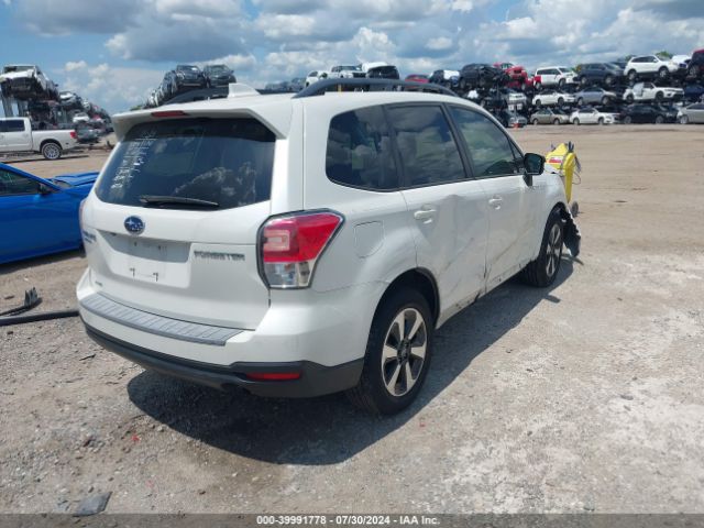 Photo 3 VIN: JF2SJAGC3JH577427 - SUBARU FORESTER 