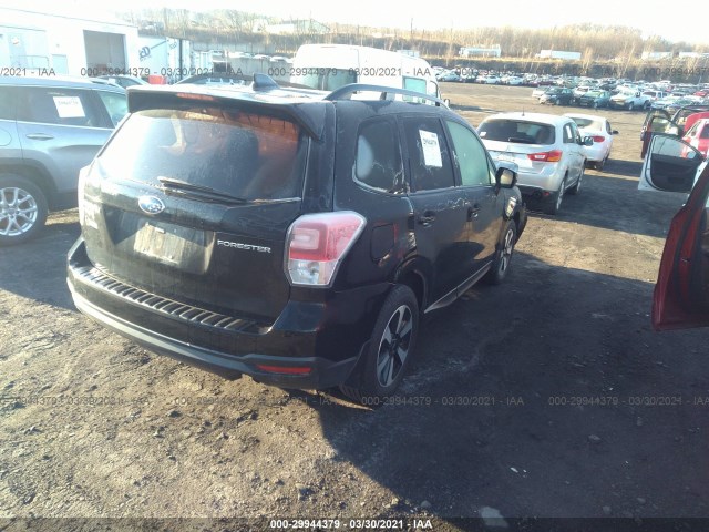 Photo 3 VIN: JF2SJAGC3JH597466 - SUBARU FORESTER 