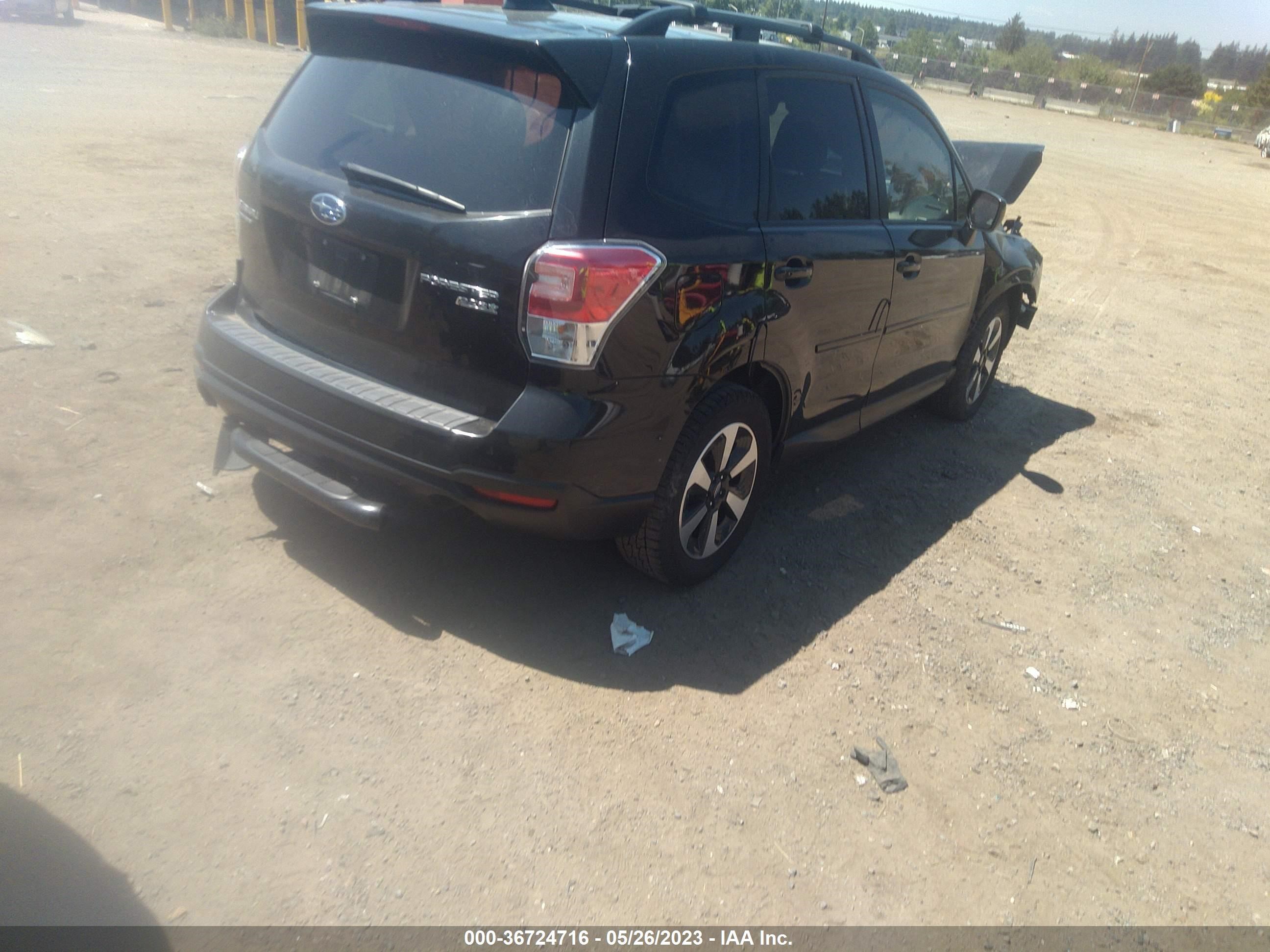 Photo 3 VIN: JF2SJAGC4HH495538 - SUBARU FORESTER 