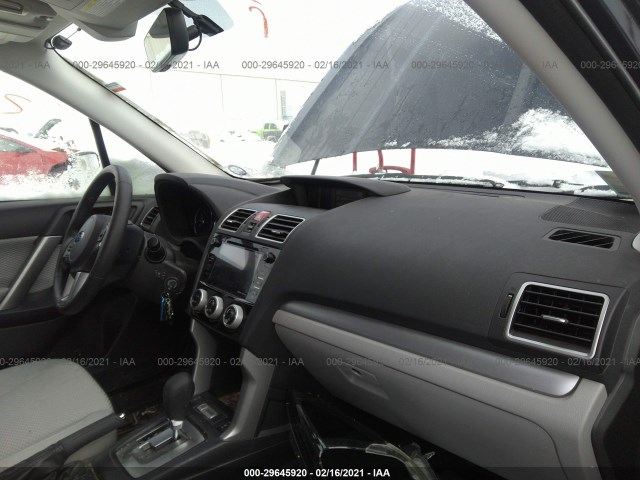 Photo 4 VIN: JF2SJAGC4HH526562 - SUBARU FORESTER 