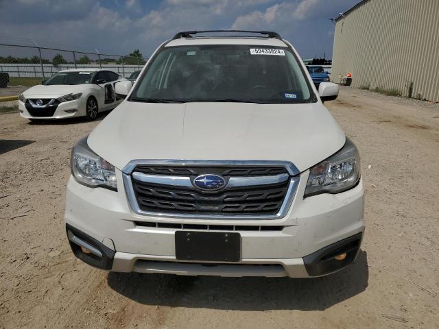 Photo 4 VIN: JF2SJAGC4HH572540 - SUBARU FORESTER 