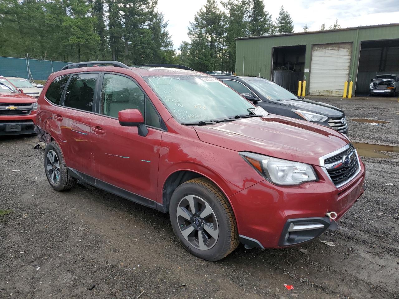 Photo 3 VIN: JF2SJAGC4JH496131 - SUBARU FORESTER 