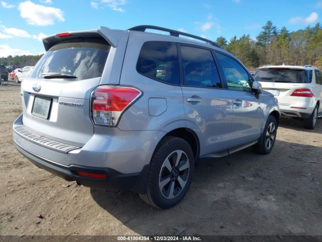 Photo 3 VIN: JF2SJAGC4JH528303 - SUBARU FORESTER 