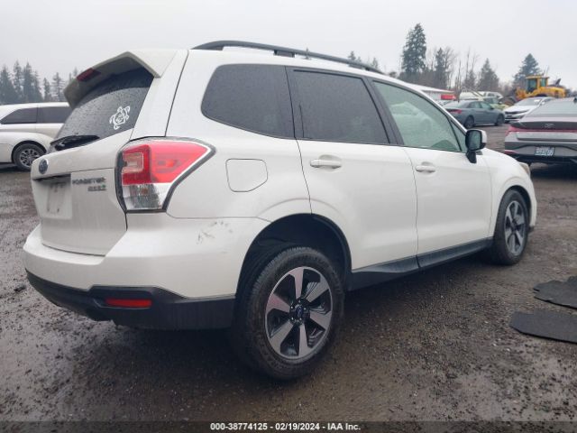 Photo 3 VIN: JF2SJAGC5HH442511 - SUBARU FORESTER 