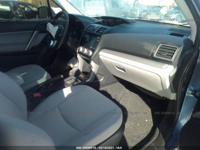 Photo 4 VIN: JF2SJAGC5HH810606 - SUBARU FORESTER 