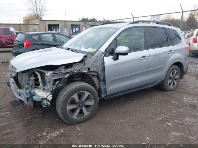 Photo 1 VIN: JF2SJAGC5JH532490 - SUBARU FORESTER 