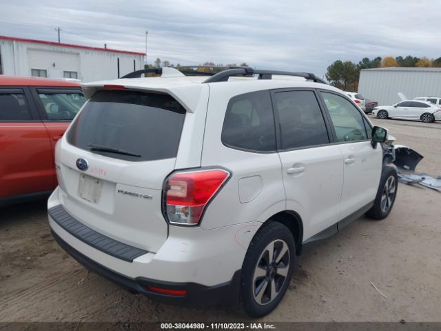 Photo 3 VIN: JF2SJAGC5JH572214 - SUBARU FORESTER 