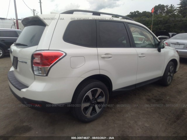 Photo 3 VIN: JF2SJAGC5JH573198 - SUBARU FORESTER 