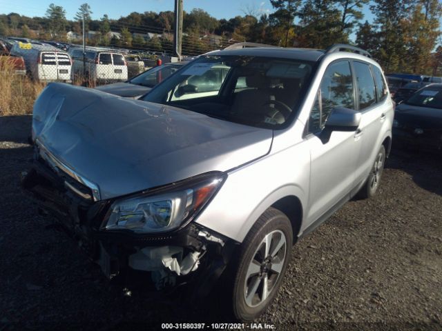 Photo 1 VIN: JF2SJAGC6JH439381 - SUBARU FORESTER 