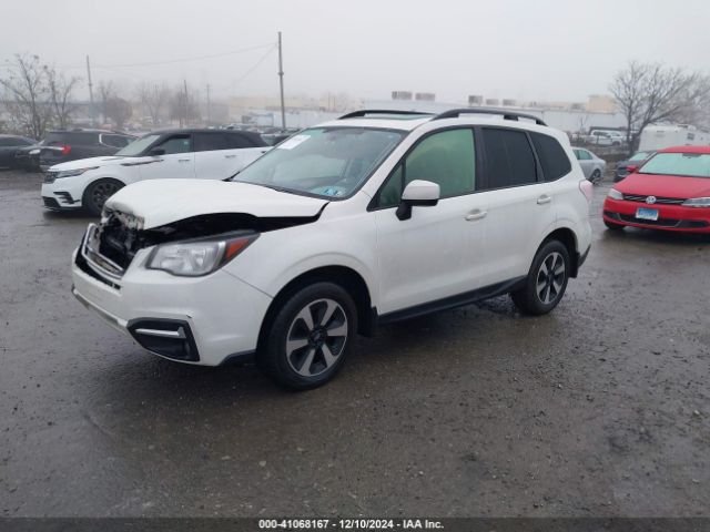 Photo 1 VIN: JF2SJAGC7JH523483 - SUBARU FORESTER 