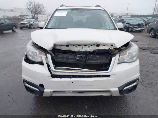 Photo 5 VIN: JF2SJAGC7JH523483 - SUBARU FORESTER 