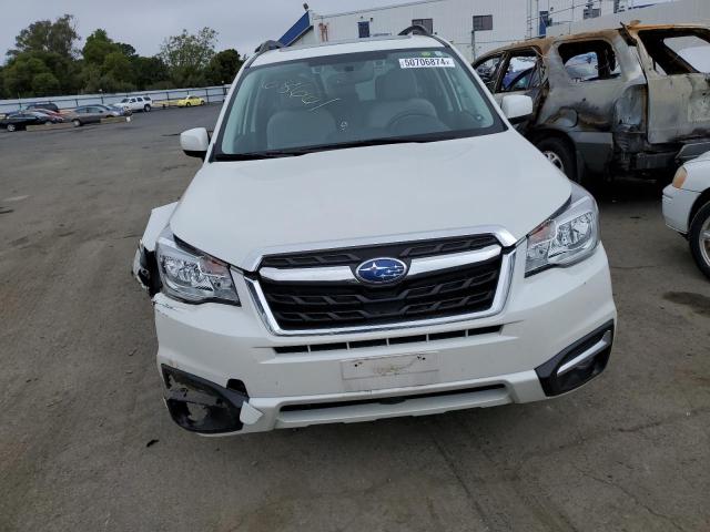 Photo 4 VIN: JF2SJAGC8JH408102 - SUBARU FORESTER 