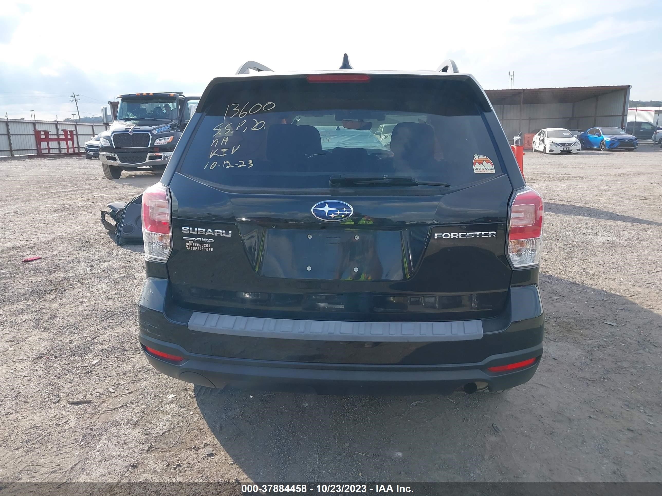 Photo 15 VIN: JF2SJAGC8JH428172 - SUBARU FORESTER 