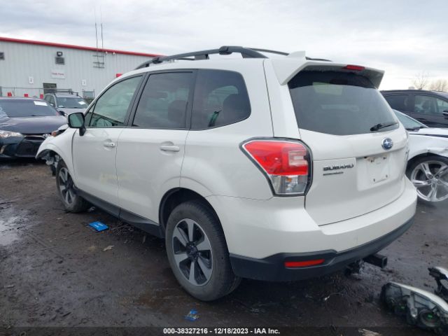 Photo 2 VIN: JF2SJAGC8JH502125 - SUBARU FORESTER 