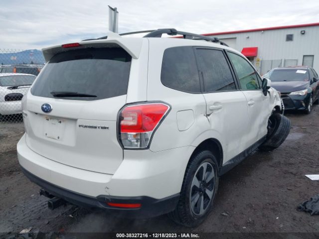 Photo 3 VIN: JF2SJAGC8JH502125 - SUBARU FORESTER 