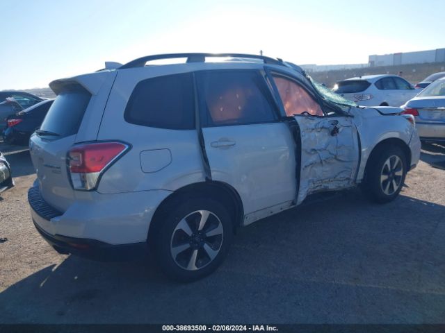 Photo 3 VIN: JF2SJAGC9HH802105 - SUBARU FORESTER 