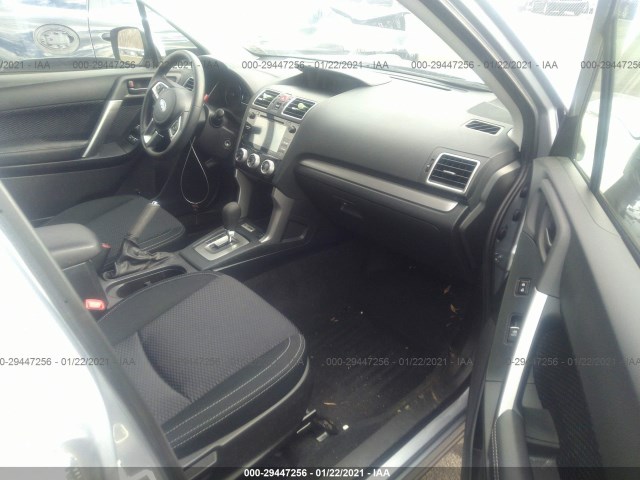 Photo 4 VIN: JF2SJAGC9JH511867 - SUBARU FORESTER 