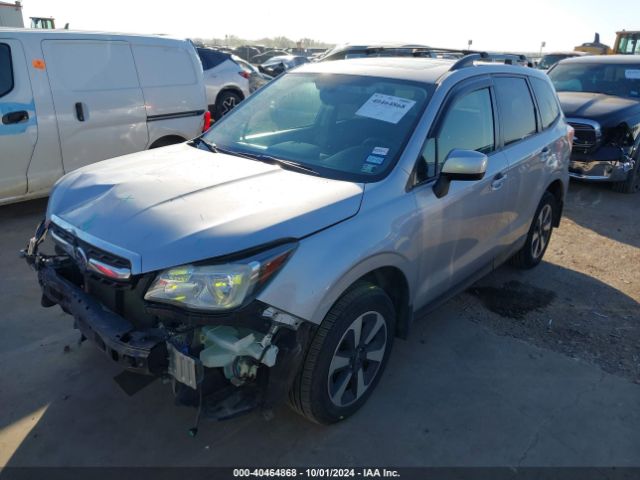 Photo 1 VIN: JF2SJAGC9JH590442 - SUBARU FORESTER 