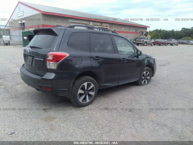 Photo 3 VIN: JF2SJAGCXJH498479 - SUBARU FORESTER 