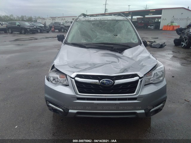 Photo 5 VIN: JF2SJAGCXJH519508 - SUBARU FORESTER 