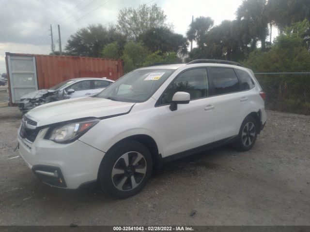 Photo 1 VIN: JF2SJAGCXJH554761 - SUBARU FORESTER 