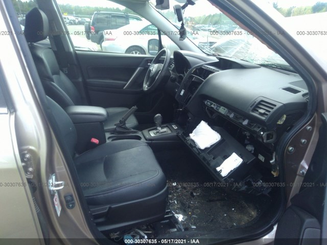 Photo 4 VIN: JF2SJAHC5FH523844 - SUBARU FORESTER 