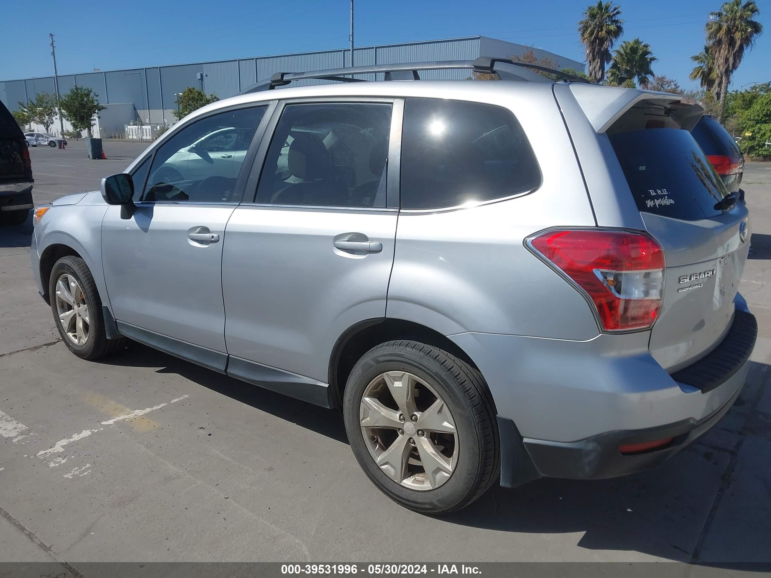 Photo 2 VIN: JF2SJAHC6FH591165 - SUBARU FORESTER 