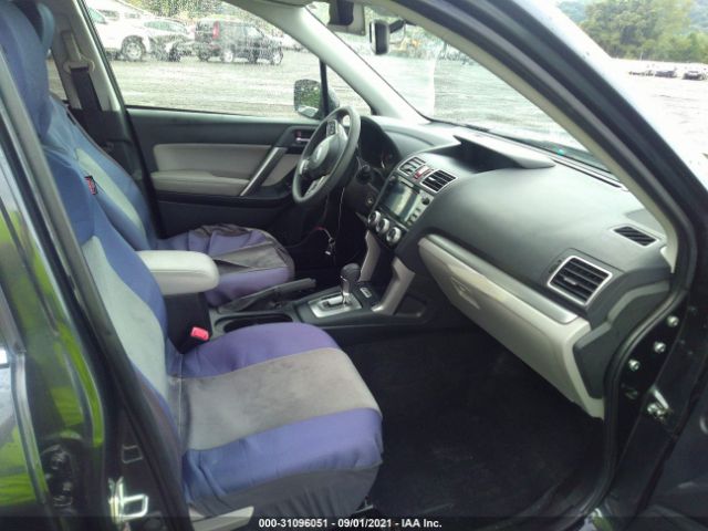 Photo 4 VIN: JF2SJAHC7GH431930 - SUBARU FORESTER 