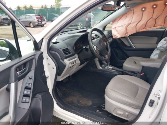 Photo 4 VIN: JF2SJAHC8FH585318 - SUBARU FORESTER 