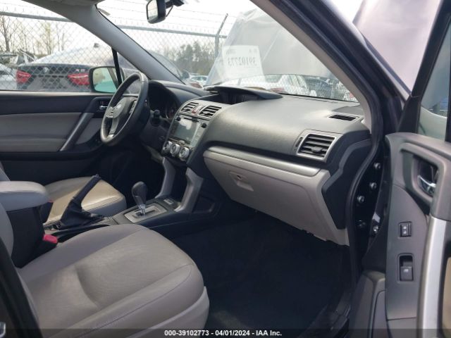 Photo 4 VIN: JF2SJAHC8GH449708 - SUBARU FORESTER 