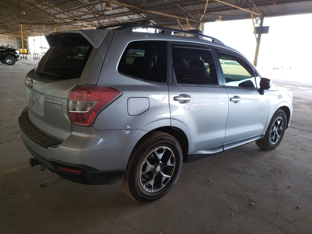 Photo 2 VIN: JF2SJAHC9FH500700 - SUBARU FORESTER 