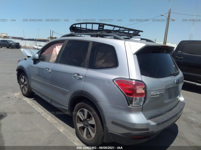 Photo 2 VIN: JF2SJAJC5HH558882 - SUBARU FORESTER 