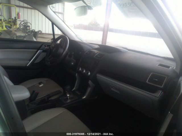 Photo 4 VIN: JF2SJAJC7HH513605 - SUBARU FORESTER 