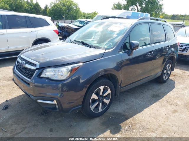 Photo 1 VIN: JF2SJAJC7JH597723 - SUBARU FORESTER 