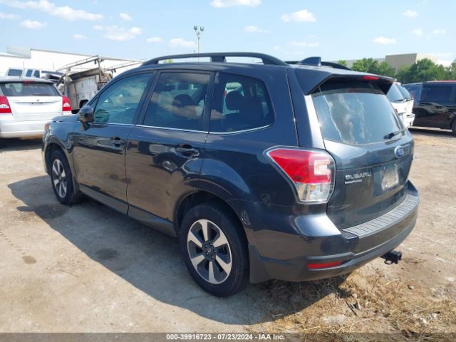 Photo 2 VIN: JF2SJAJC7JH597723 - SUBARU FORESTER 