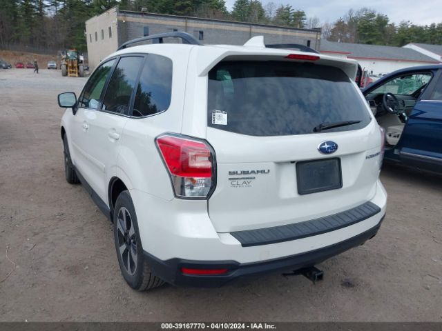 Photo 2 VIN: JF2SJAJC7JH617582 - SUBARU FORESTER 