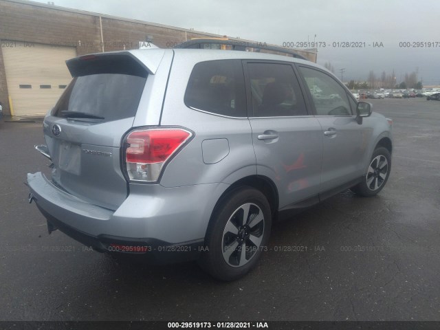 Photo 3 VIN: JF2SJAJC8JH472956 - SUBARU FORESTER 