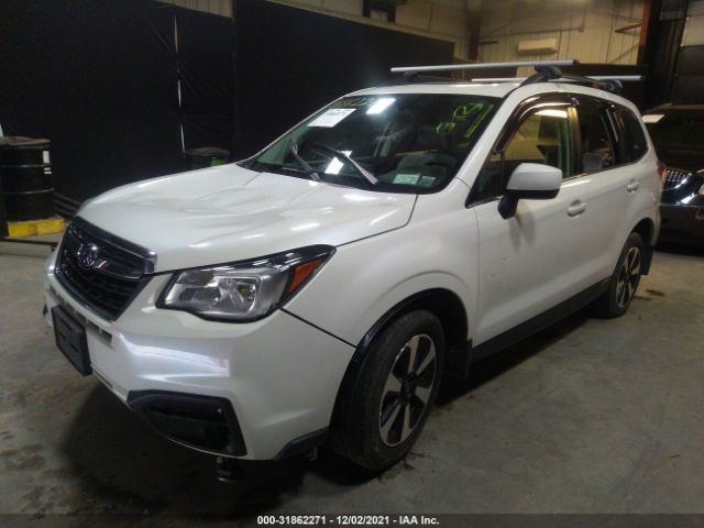 Photo 1 VIN: JF2SJAJC9JH504264 - SUBARU FORESTER 