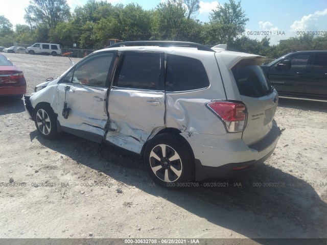 Photo 2 VIN: JF2SJAJC9JH610102 - SUBARU FORESTER 