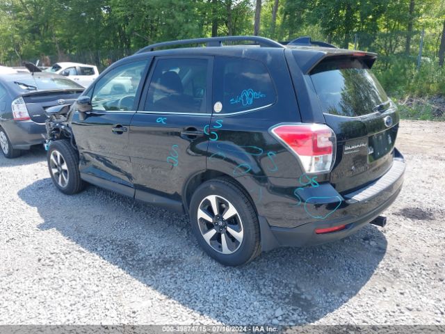 Photo 2 VIN: JF2SJARC3JH601349 - SUBARU FORESTER 