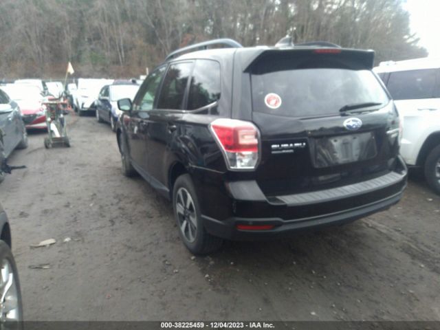 Photo 2 VIN: JF2SJARC4HH541088 - SUBARU FORESTER 