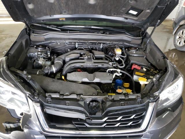 Photo 6 VIN: JF2SJARC7JH520256 - SUBARU FORESTER 