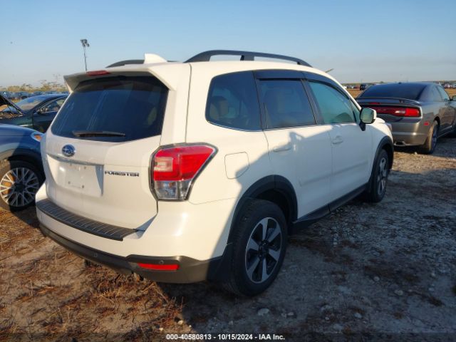 Photo 3 VIN: JF2SJARC7JH604044 - SUBARU FORESTER 