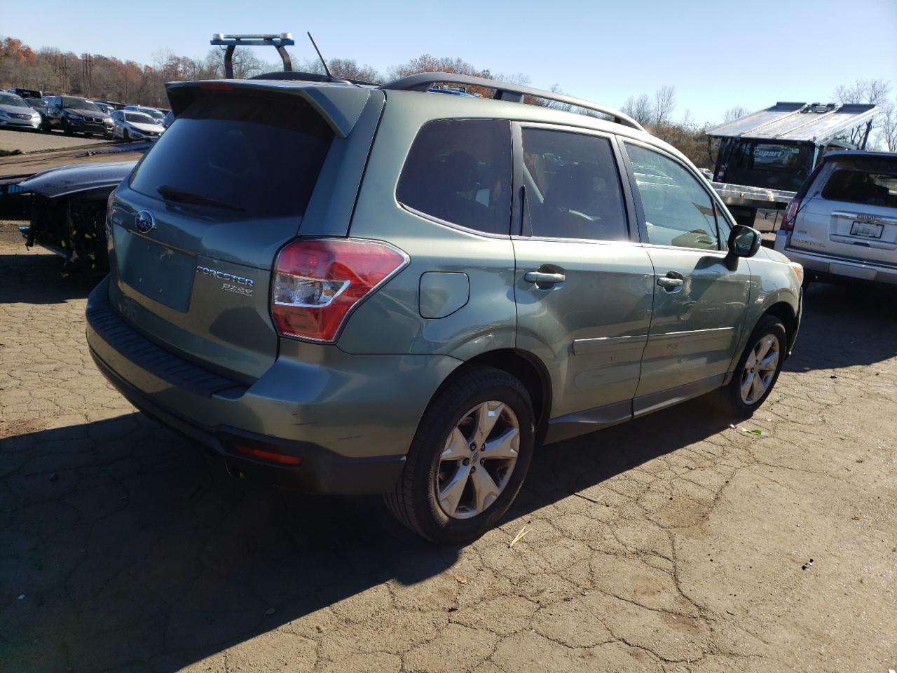 Photo 2 VIN: JF2SJARC8FH811677 - SUBARU FORESTER 