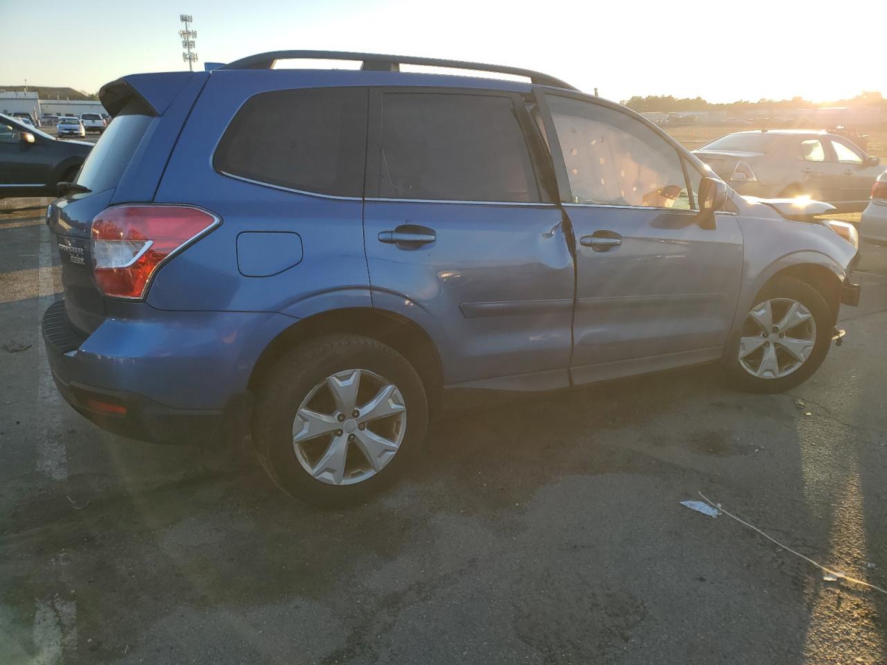 Photo 2 VIN: JF2SJARC8GH509565 - SUBARU FORESTER 